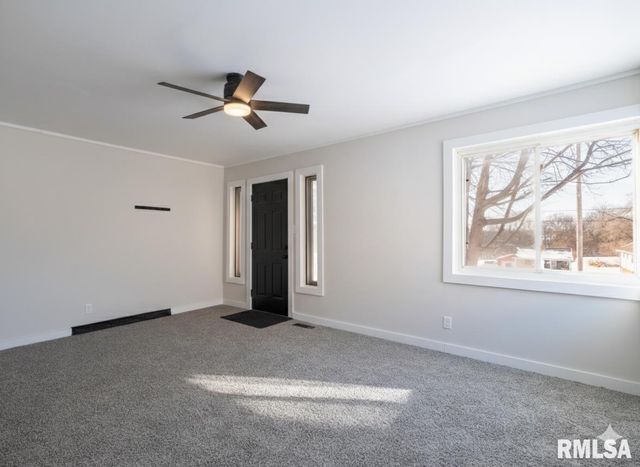 206 S BELLEVUE Avenue, Peoria, IL 61607