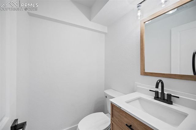 5113 N Hackamore Drive, Colorado Springs, CO 80918