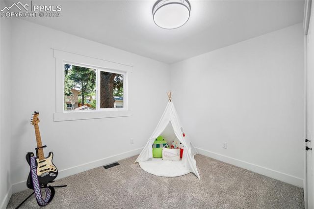 5113 N Hackamore Drive, Colorado Springs, CO 80918