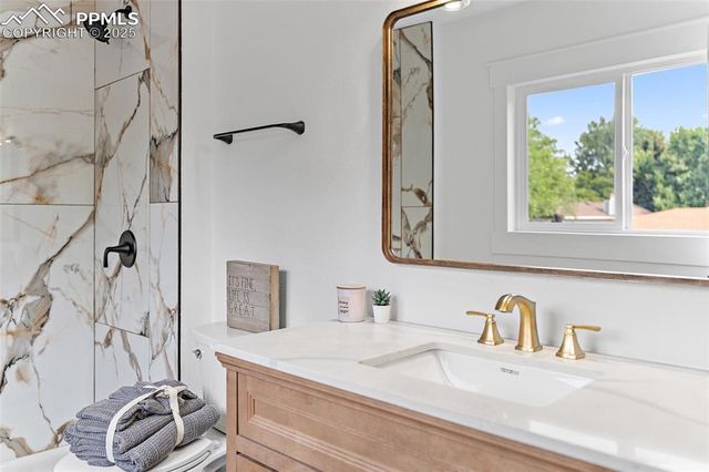 5113 N Hackamore Drive, Colorado Springs, CO 80918