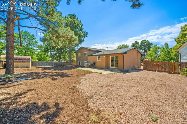 5113 N Hackamore Drive, Colorado Springs, CO 80918