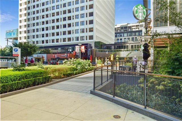 242 12th Street NE 16, Atlanta, GA 30309