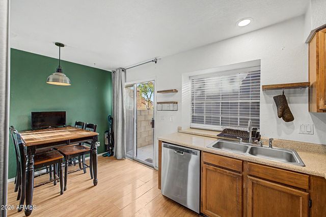 8111 W Wacker Road 79, Peoria, AZ 85381