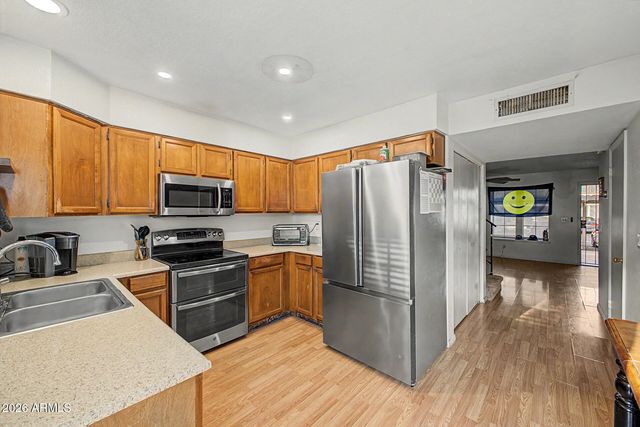8111 W Wacker Road 79, Peoria, AZ 85381
