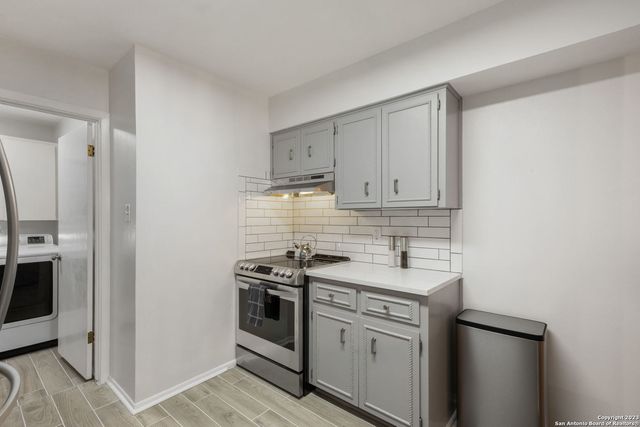 8318 Kyle Rote St, San Antonio, TX 78240