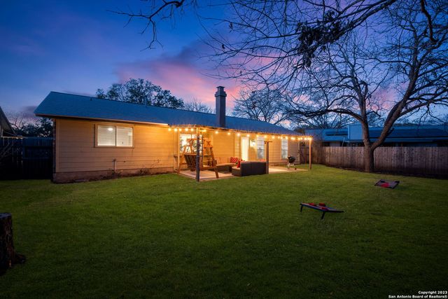 8318 Kyle Rote St, San Antonio, TX 78240