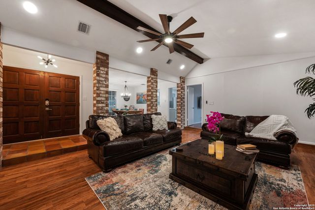 8318 Kyle Rote St, San Antonio, TX 78240