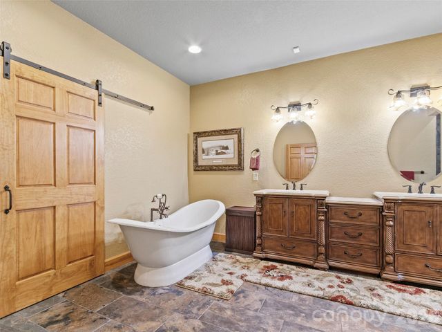 151 Austin Mountain Drive, Burnsville, NC 28714