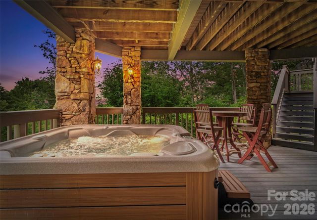 151 Austin Mountain Drive, Burnsville, NC 28714