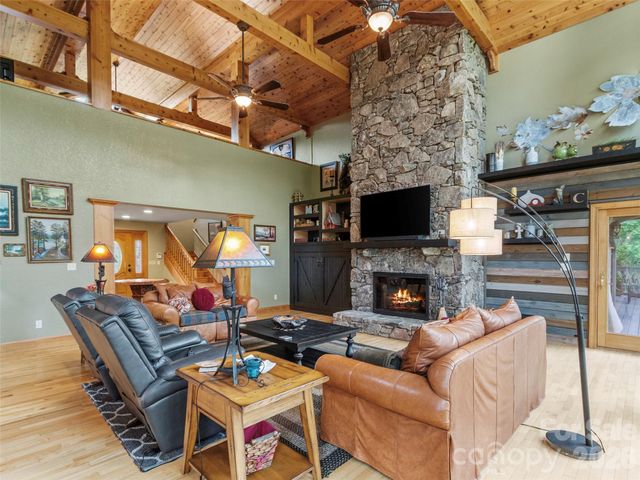 151 Austin Mountain Drive, Burnsville, NC 28714