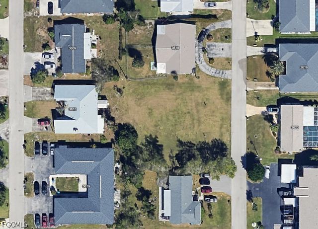3624 SE 10th AVE, Cape Coral, FL 33904
