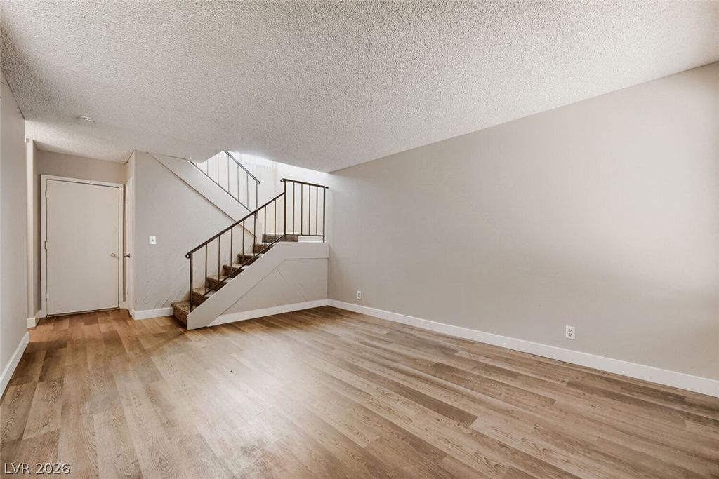 4362 Caliente Street 11, Las Vegas, NV 89119 — photo 3