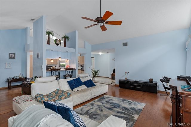 1 Medinah Drive W, Homosassa, FL 34446