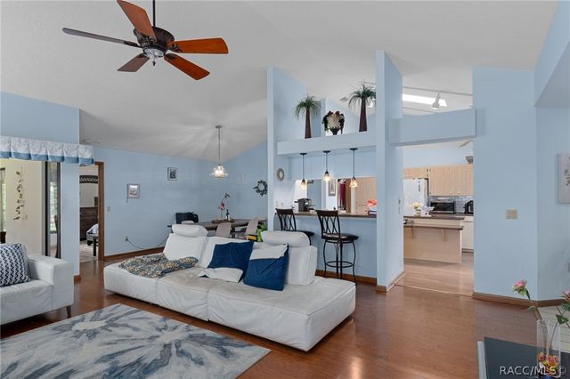 1 Medinah Drive W, Homosassa, FL 34446