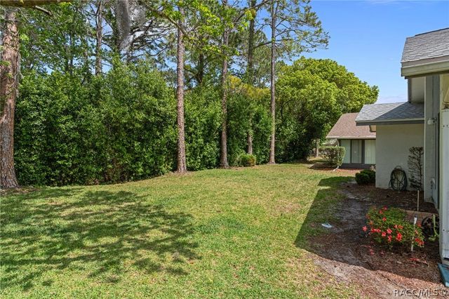 1 Medinah Drive W, Homosassa, FL 34446