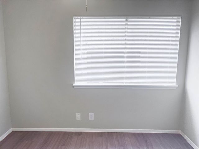 8907 Parkfield DR 101, Austin, TX 78758