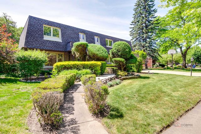 2315 Castilian Circle, Northbrook, IL 60062
