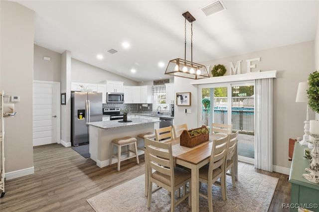 9146 N Anton Way, Citrus Springs, FL 34434