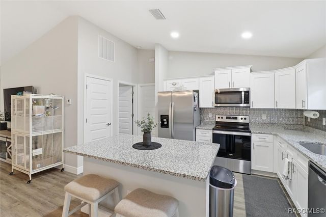 9146 N Anton Way, Citrus Springs, FL 34434