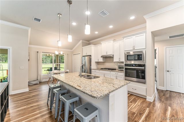 1724 E Gate Dancer Circle, Inverness, FL 34453