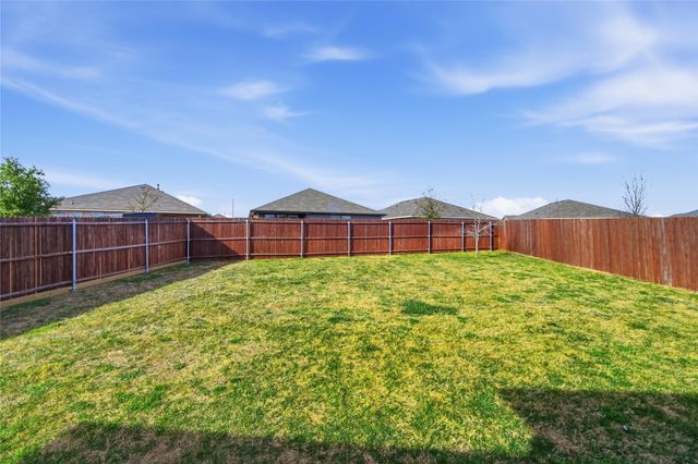 8617 Sandy Park Drive, Fort Worth, TX 76179