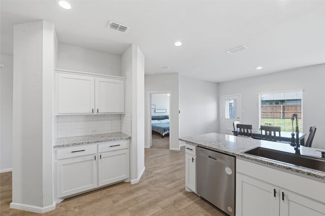 8617 Sandy Park Drive, Fort Worth, TX 76179