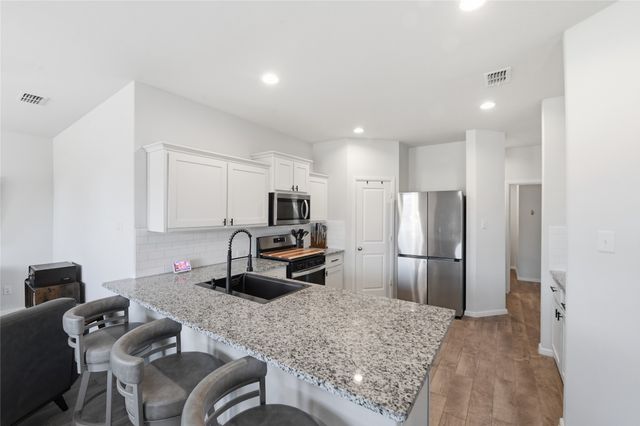 8617 Sandy Park Drive, Fort Worth, TX 76179