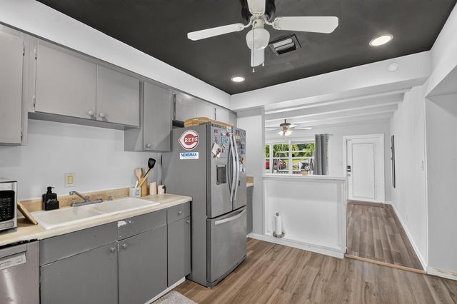 512 SE 1st Street, Boynton Beach, FL 33435