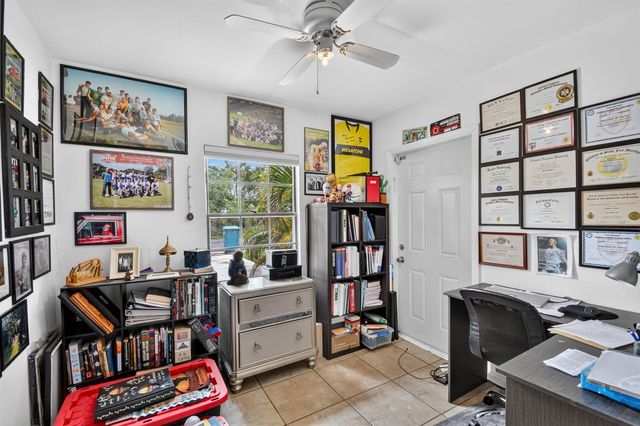 512 SE 1st Street, Boynton Beach, FL 33435