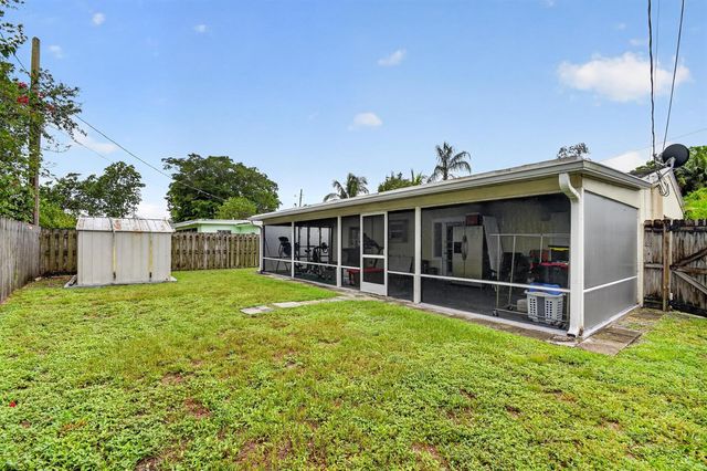 512 SE 1st Street, Boynton Beach, FL 33435