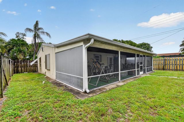 512 SE 1st Street, Boynton Beach, FL 33435