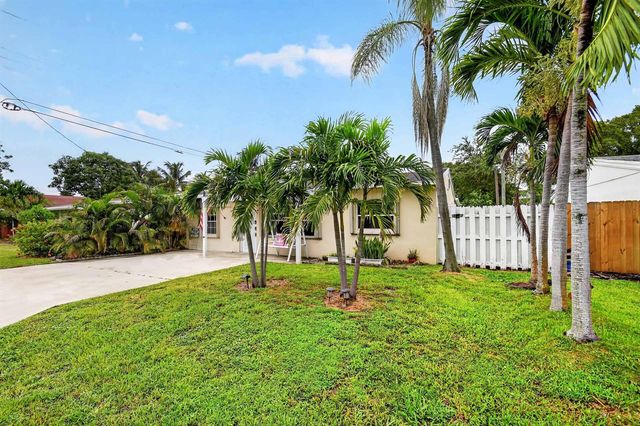 512 SE 1st Street, Boynton Beach, FL 33435