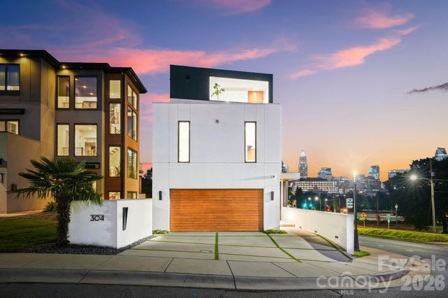 304 Frazier Avenue, Charlotte, NC 28216