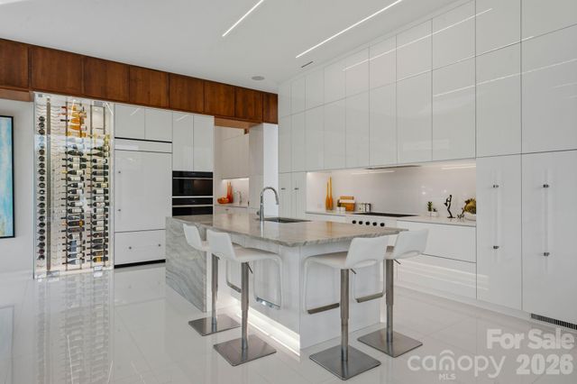 304 Frazier Avenue, Charlotte, NC 28216
