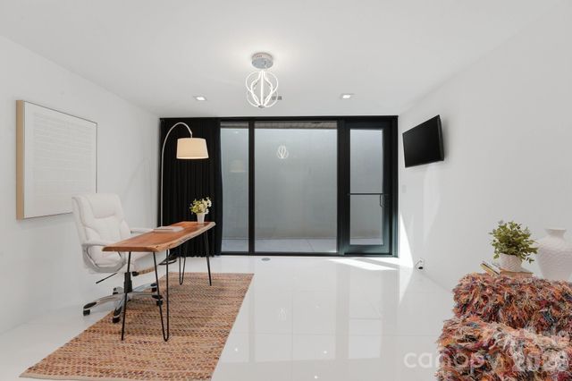 304 Frazier Avenue, Charlotte, NC 28216