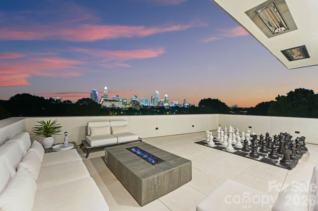 304 Frazier Avenue, Charlotte, NC 28216