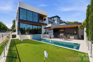 304 Frazier Avenue, Charlotte, NC 28216