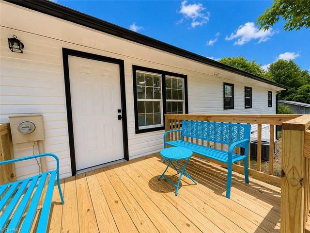 7362 Lansdowne Place, Thomasville, NC 27360