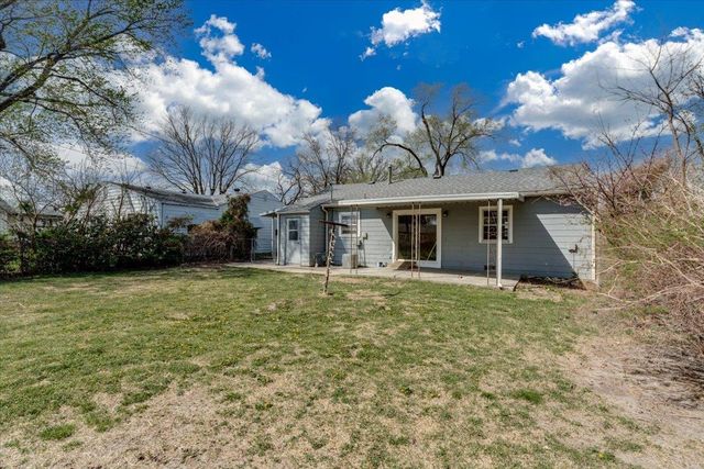 117 E Springdale, Derby, KS 67037