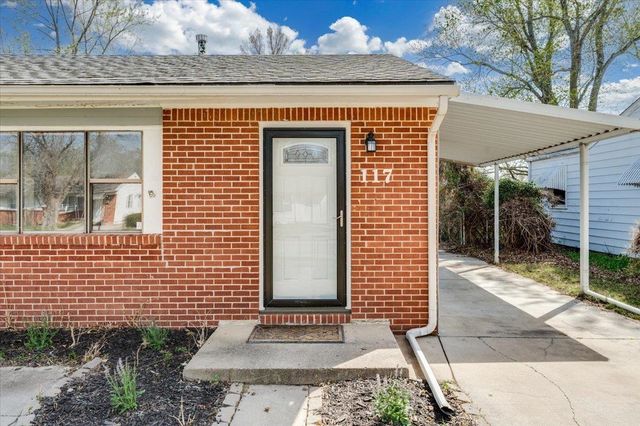 117 E Springdale, Derby, KS 67037