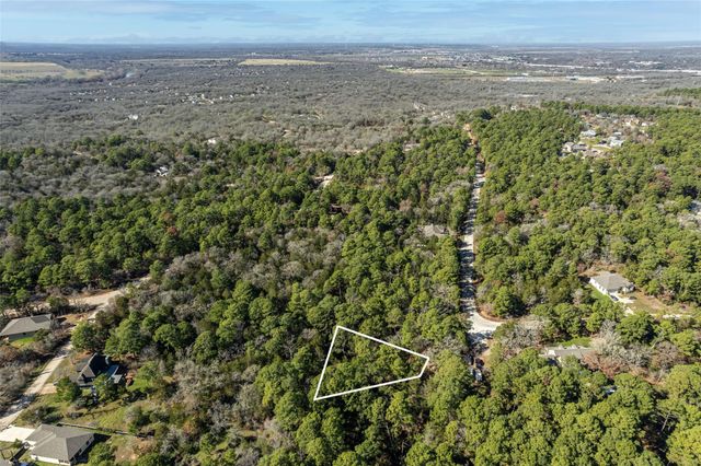 107 Lopa CT, Bastrop, TX 78602