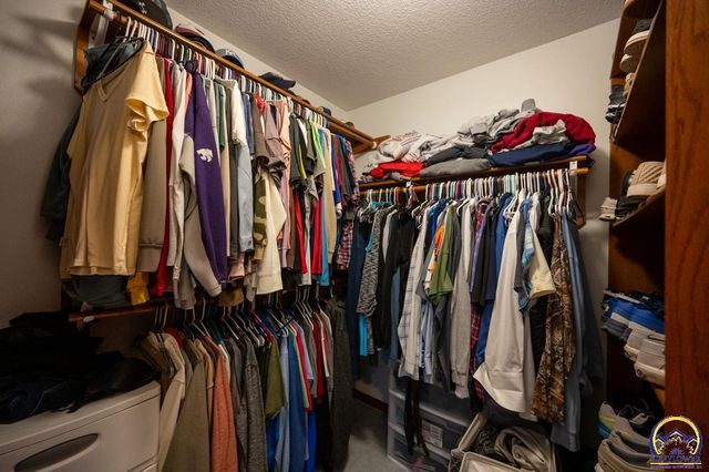 13223 Blue Mound RD, Valley Falls, KS 66088