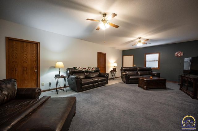 13223 Blue Mound RD, Valley Falls, KS 66088