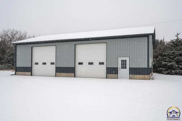 13223 Blue Mound RD, Valley Falls, KS 66088