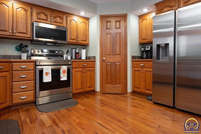 13223 Blue Mound RD, Valley Falls, KS 66088