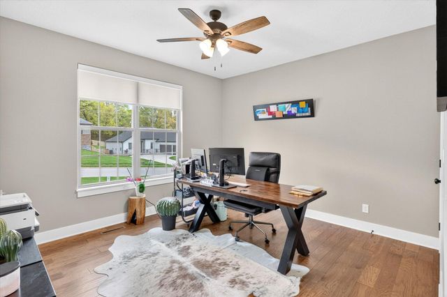 1632 W Gaslight Drive, Springfield, MO 65810