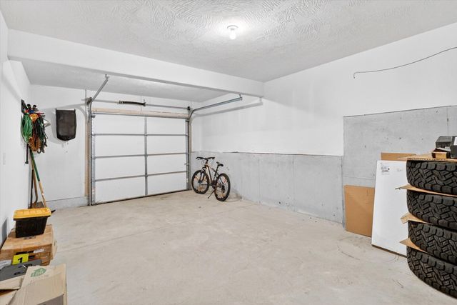 1632 W Gaslight Drive, Springfield, MO 65810