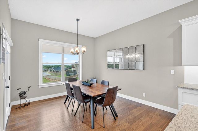 1632 W Gaslight Drive, Springfield, MO 65810