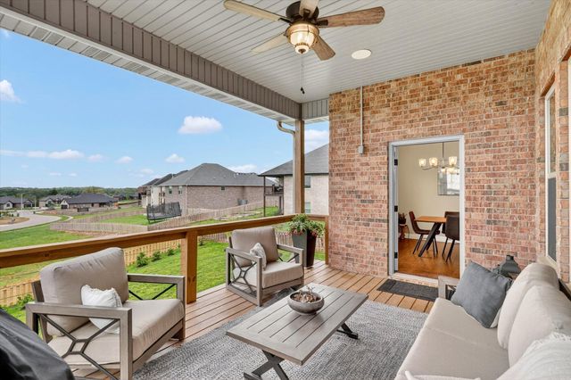 1632 W Gaslight Drive, Springfield, MO 65810