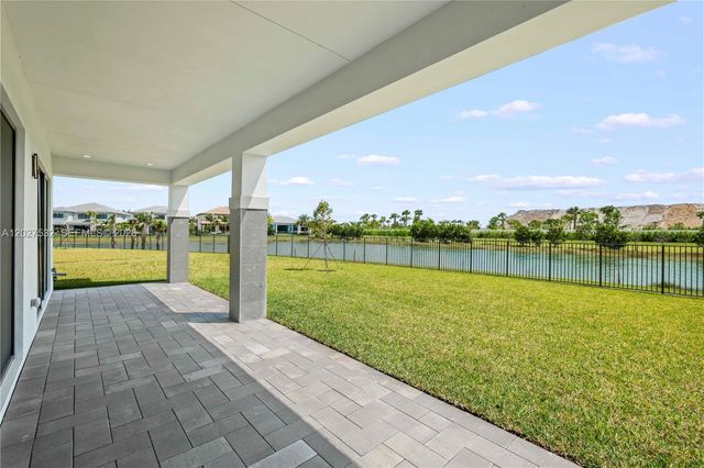 12865 Wingspan Court, Palm Beach Gardens, FL 33412